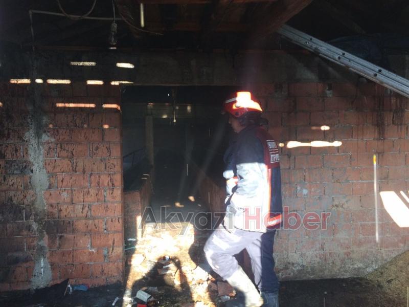 Kuzuluk Mahallesinde Ahır Yangını