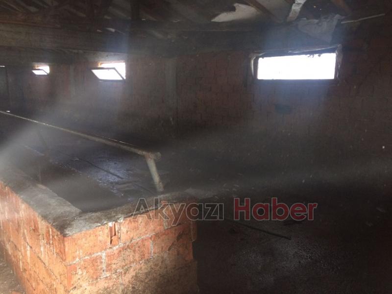 Kuzuluk Mahallesinde Ahır Yangını