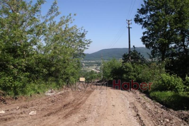 Kuzuluk Mahallesinde Yol Açma ve Malzeme Serimi