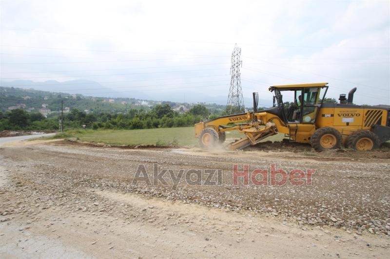 KUZULUK MAHALLESİNDE YOLLAR BAKIMA ALINIYOR
