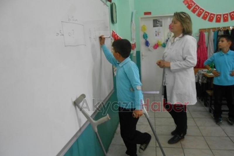 Kuzuluk Ortaokulundan Engelliler Haftasında Farkındalık Eğitimi