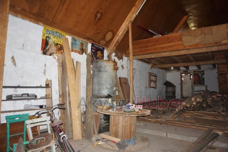 Kuzuluk un tarihi sineması Atölyeye dönüştü