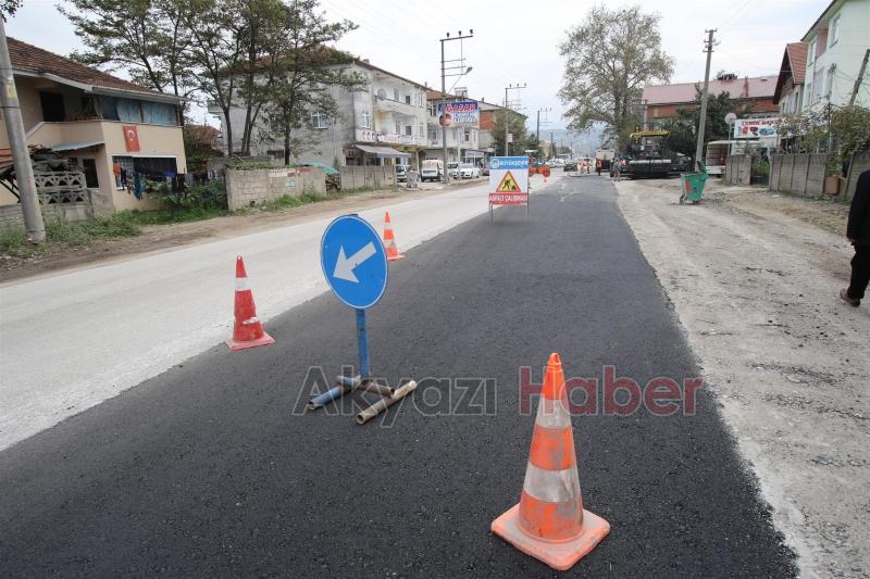 KUZULUK YOLU ASFALT ÇALIŞMALARI SÜRÜYOR