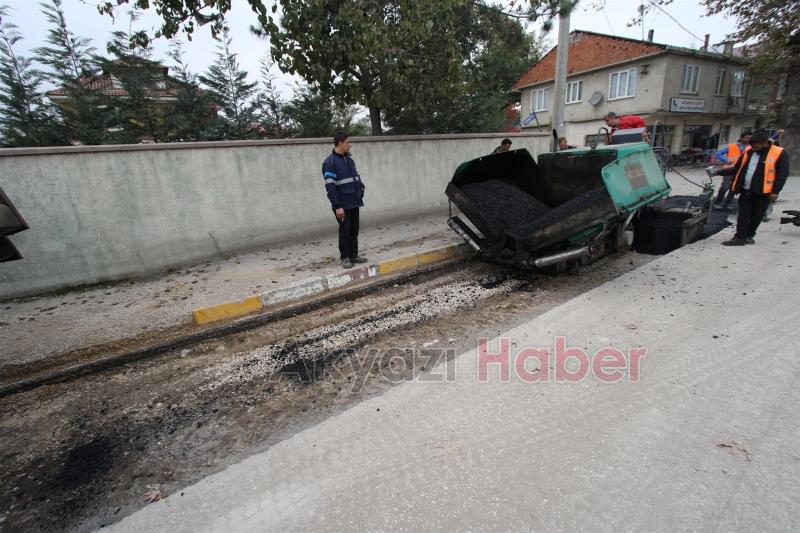 KUZULUK YOLU ASFALT ÇALIŞMALARI SÜRÜYOR
