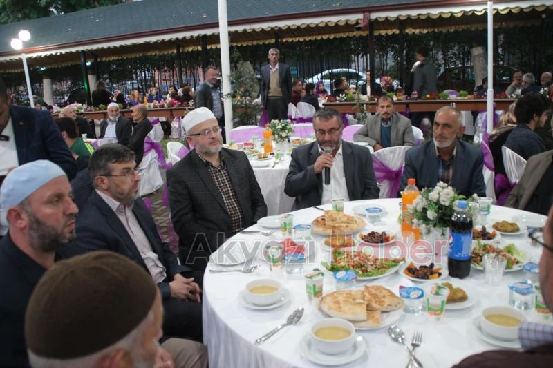 Latifoğulları Sülalesi Sadabad Restaurant Cafe de İftarda Buluştu