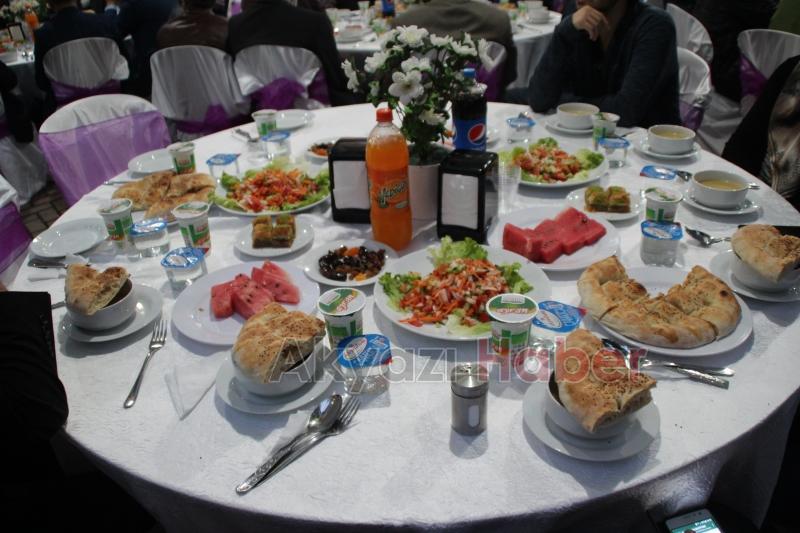 Latifoğulları Sülalesi Sadabad Restaurant Cafe de İftarda Buluştu