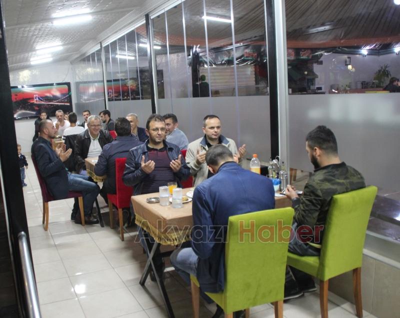 Latifoğulları Sülalesi Sadabad Restaurant Cafe de İftarda Buluştu