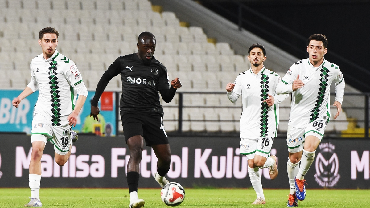 Lige veda maçında hezimet: Sakaryaspor 5-0 yenildi