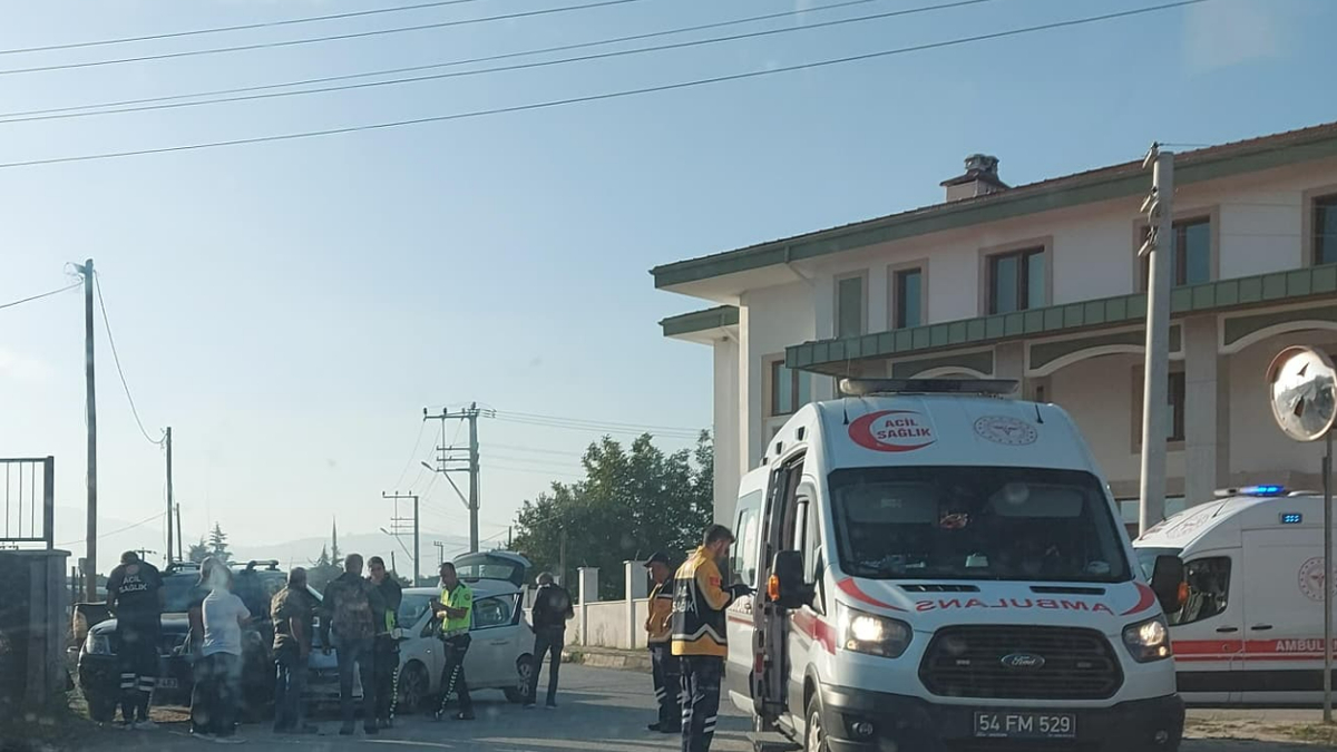 Lise önünde iki araçlı kaza