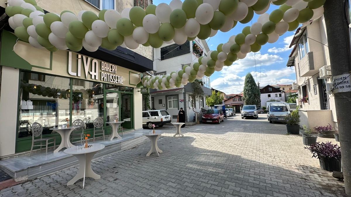 Liva Bakery & Patisserie Akyazı’da Hizmete Başladı! Tatlı Severleri Bekliyoruz