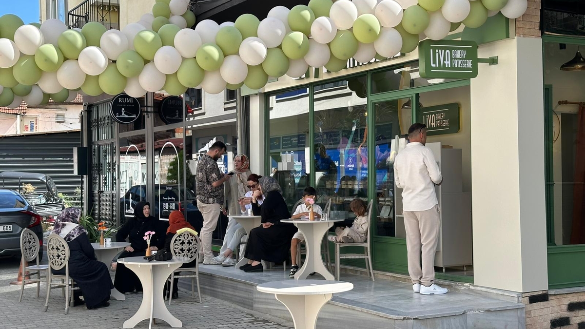 Liva Bakery & Patisserie Akyazı’da Hizmete Başladı! Tatlı Severleri Bekliyoruz