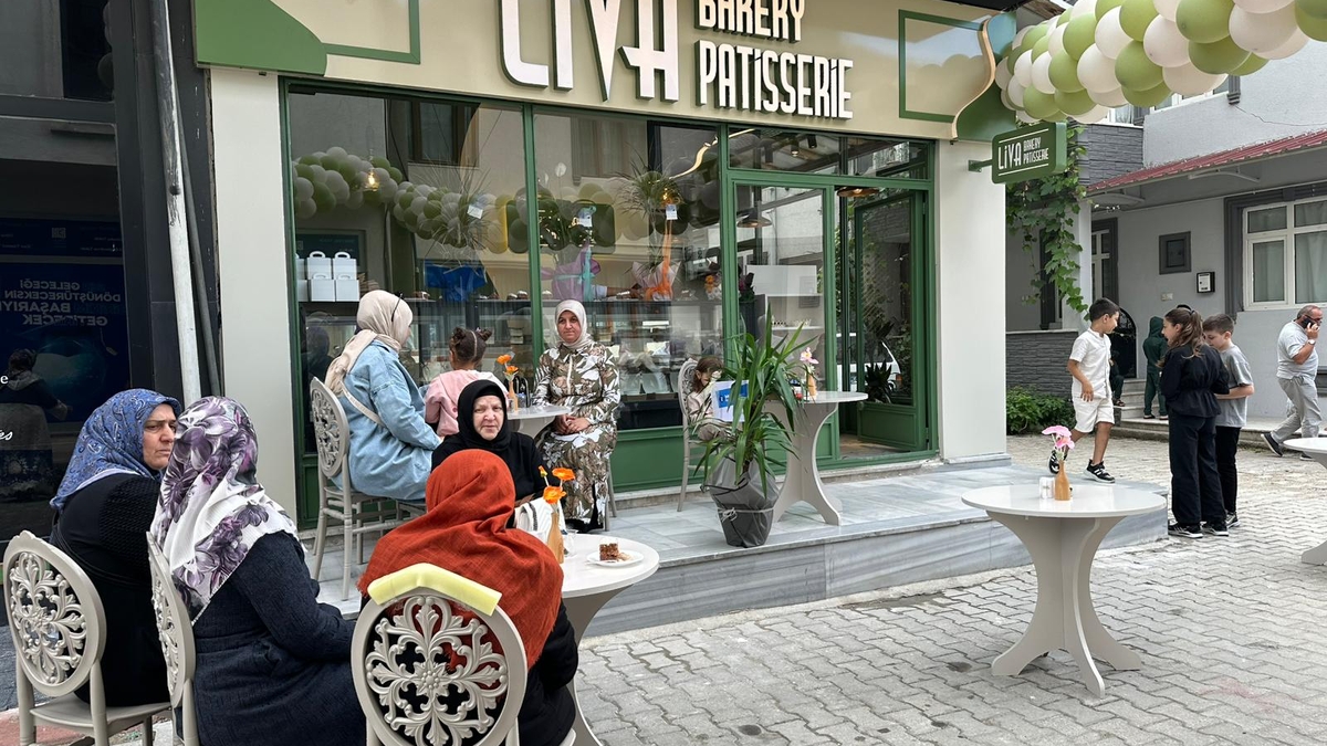 Liva Bakery & Patisserie Akyazı’da Hizmete Başladı! Tatlı Severleri Bekliyoruz