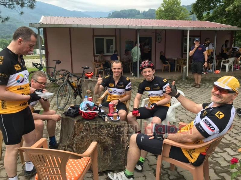 Londradan gelen bisikletli gurup Taşburunda mola verdi