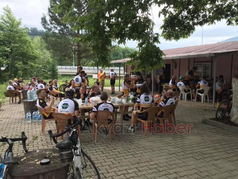 Londradan gelen bisikletli gurup Taşburunda mola verdi