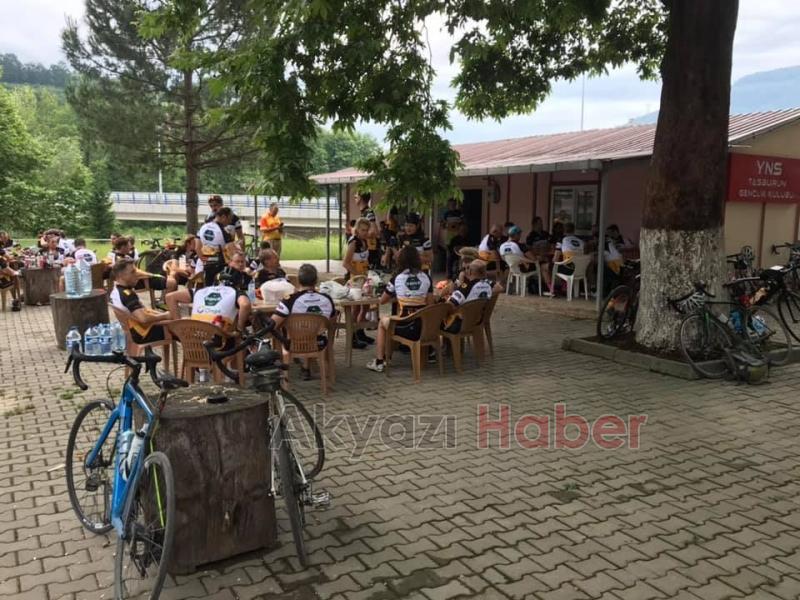 Londradan gelen bisikletli gurup Taşburunda mola verdi