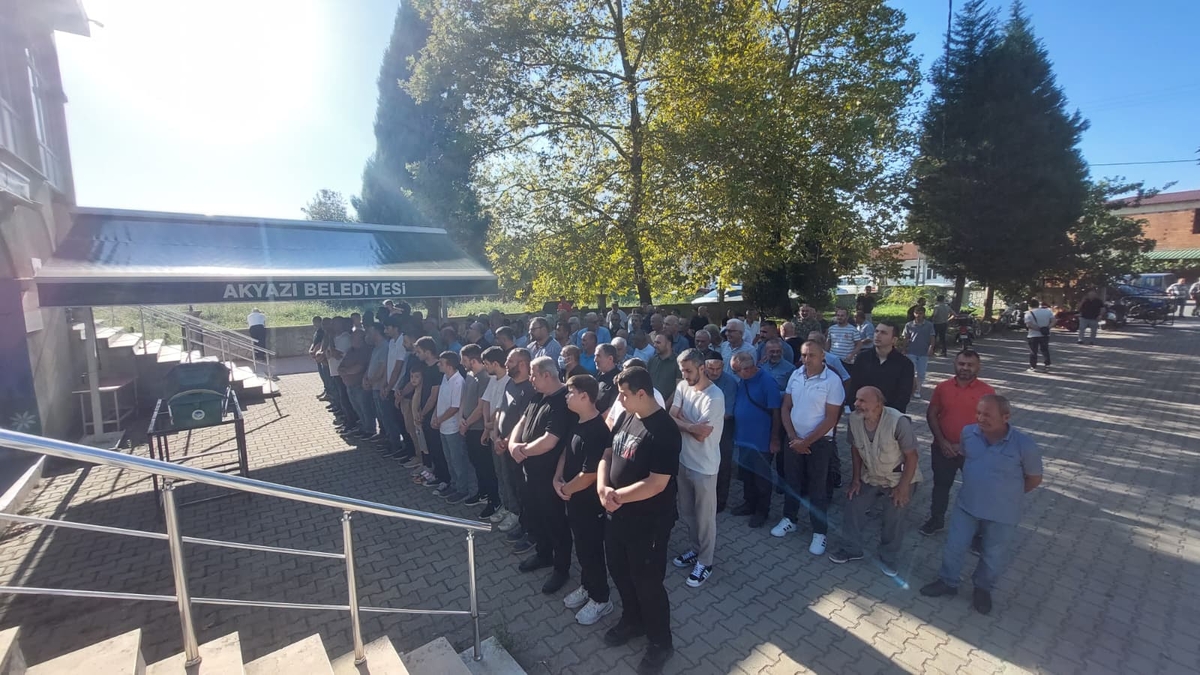 Lütfiye Güler Gözyaşlarıyla Son Yolculuğuna Uğurlandı.