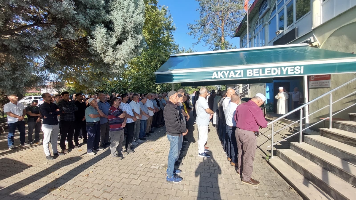 Lütfiye Güler Gözyaşlarıyla Son Yolculuğuna Uğurlandı.
