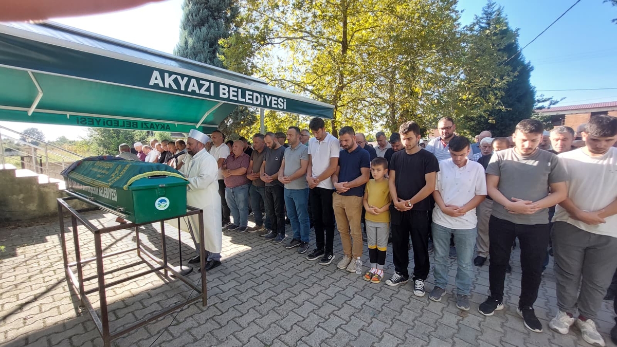 Lütfiye Güler Gözyaşlarıyla Son Yolculuğuna Uğurlandı.