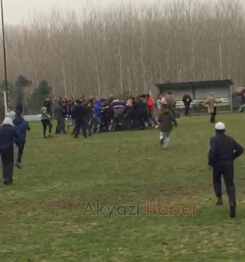 Maç Sonrası Yumruklar Konuştu 2 Kişi Hastanelik Oldu 