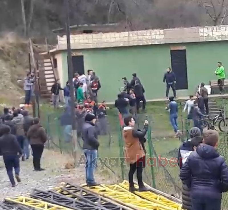 Maç Sonrası Yumruklar Konuştu 2 Kişi Hastanelik Oldu 