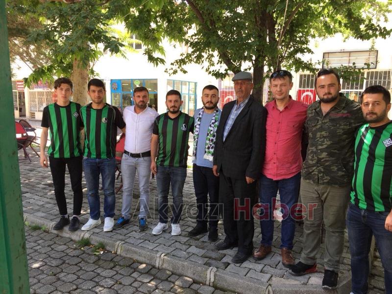 Akyazılı Tatangalar kahraman Ömer Halisdemir'i unutmadı