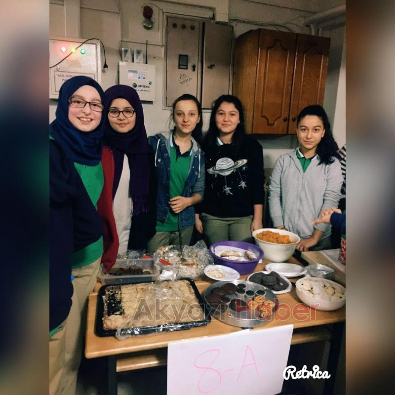 Madanoğlu Ortaokulu Halep İçin Kermes Düzenledi