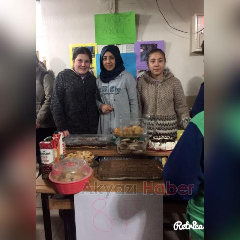 Madanoğlu Ortaokulu Halep İçin Kermes Düzenledi