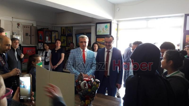Madanoğlu Ortaokulu nda Tübitak Fuarı