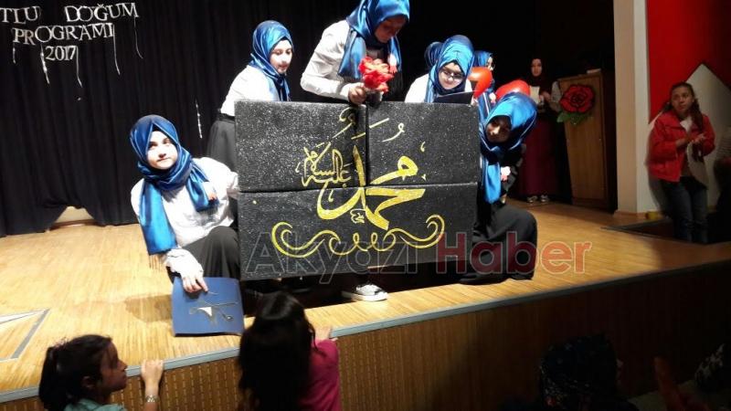 Madanoğlu Ortaokulu ndan Kutlu Doğum Haftası Etkinliği