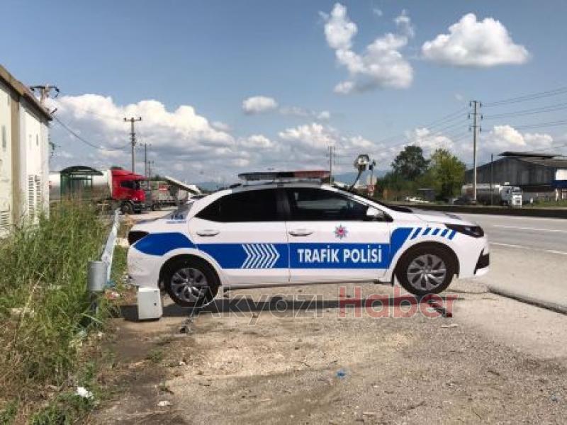 Maket polis aracı kazaları önleyecek