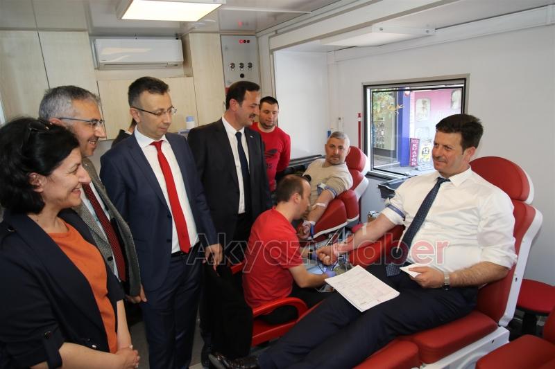 Malazgirt Ruhuyla Akyazı da 1071 Kahramana Teşekkürler