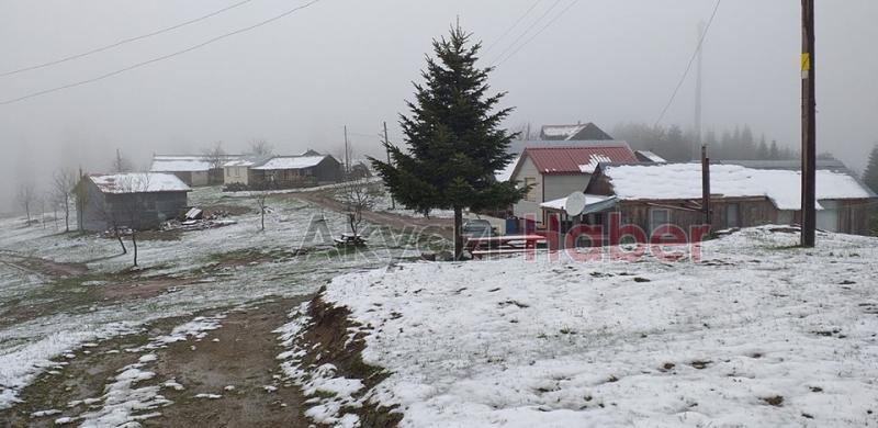 Mayıs ayında kar sürprizi  Yaylalar beyaza büründü