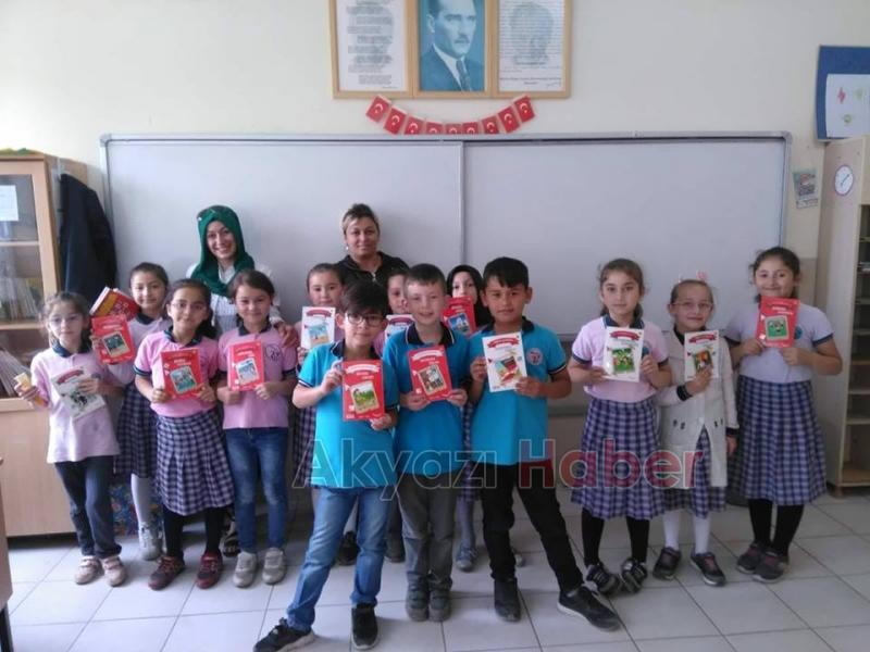 MBDD AKYAZI İLÇE TEŞKİLATINDAN ÇOCUKLARA HEDİYE KİTAP