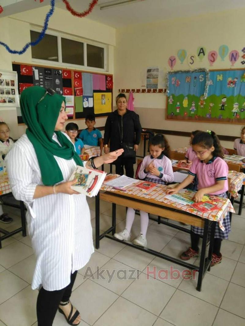MBDD AKYAZI İLÇE TEŞKİLATINDAN ÇOCUKLARA HEDİYE KİTAP
