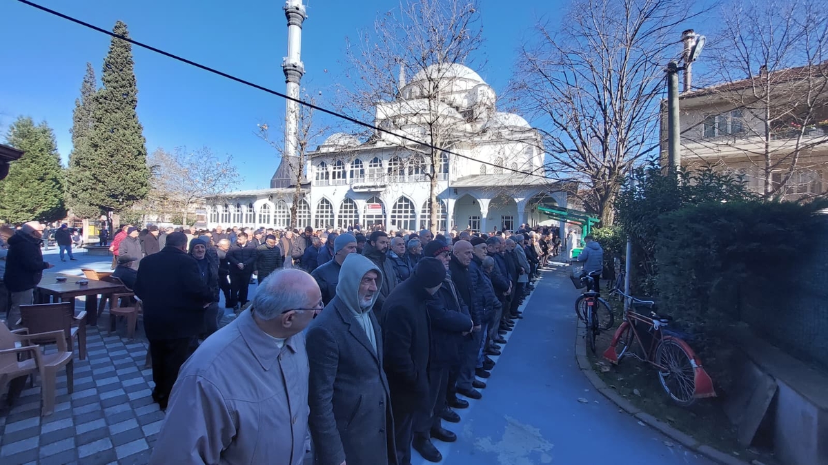Mehmet Barutçu Sevenlerinin Dualarıyla Son Yolculuğuna Uğurlandı