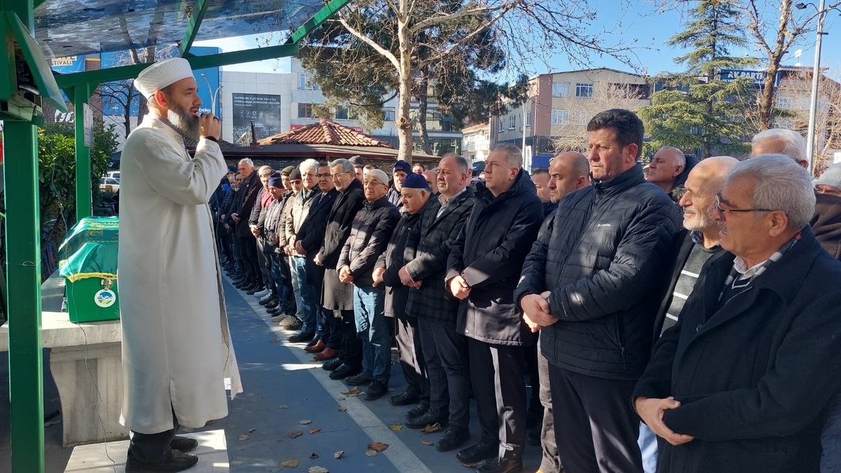 Mehmet Barutçu Sevenlerinin Dualarıyla Son Yolculuğuna Uğurlandı