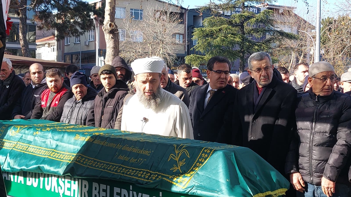 Mehmet Barutçu Sevenlerinin Dualarıyla Son Yolculuğuna Uğurlandı