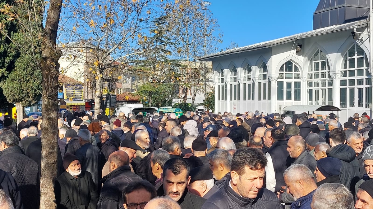 Mehmet Barutçu Sevenlerinin Dualarıyla Son Yolculuğuna Uğurlandı