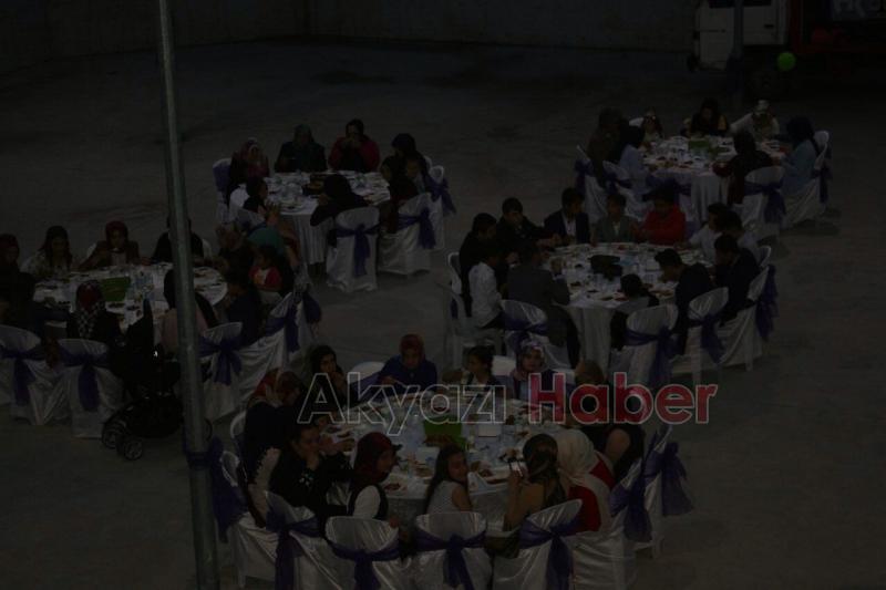 Mehmet Soykan Ortaokulunda Mezuniyet İftarı 