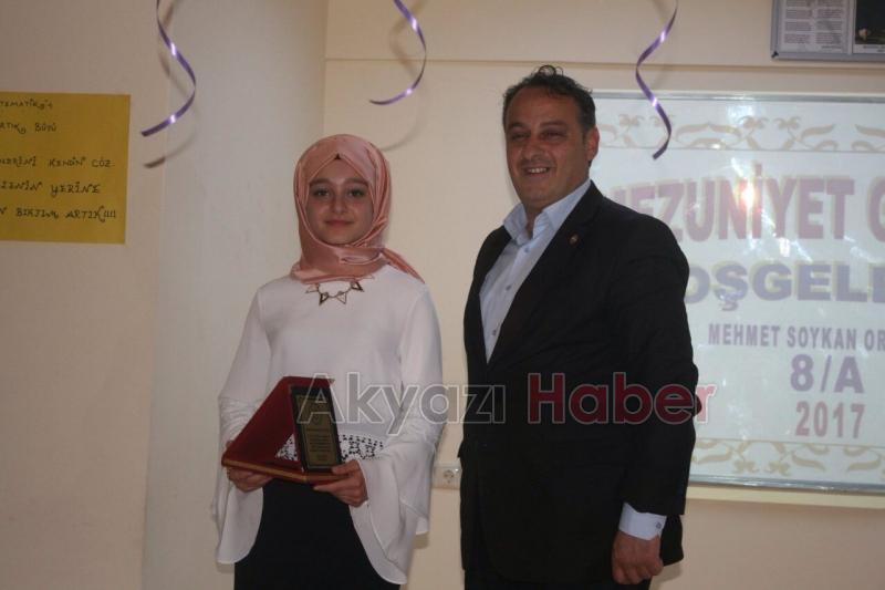 Mehmet Soykan Ortaokulunda Mezuniyet İftarı 