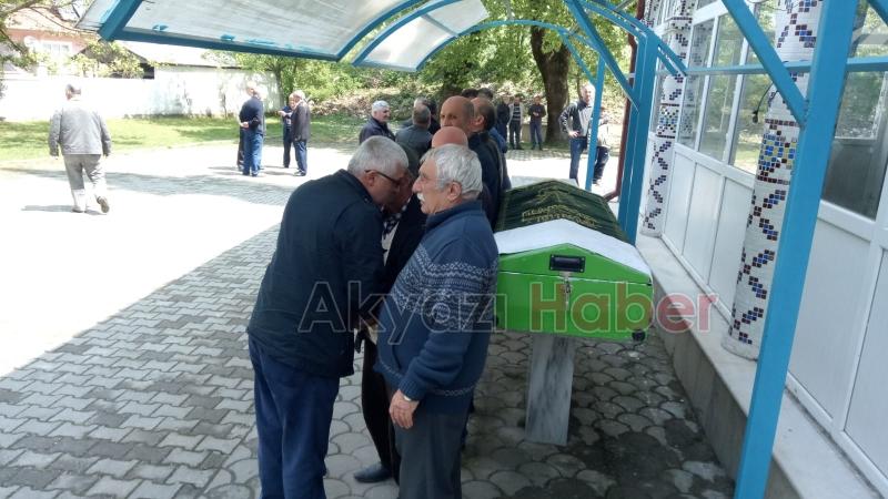 Merhum Osman Kalkan Dualar ile defnedildi