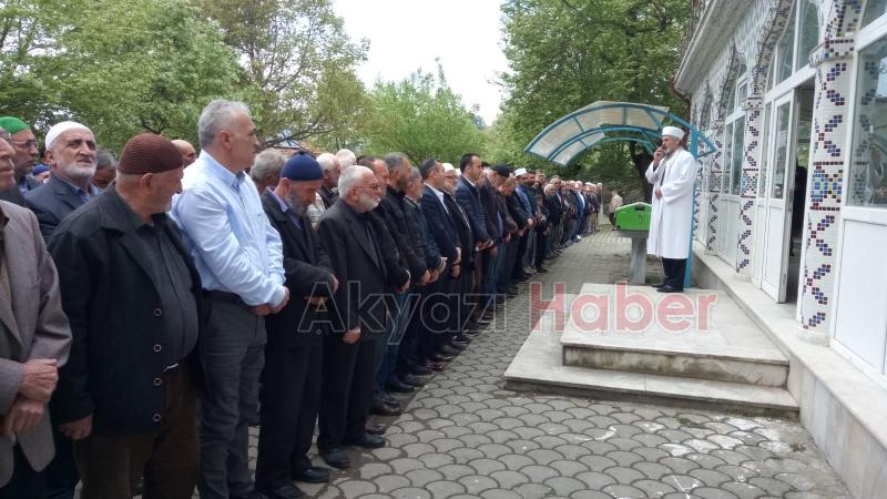 Merhum Osman Kalkan Dualar ile defnedildi