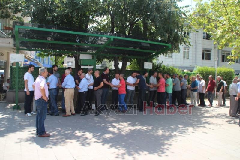 Merhum Yaşar Erolun Eşi Defnedildi