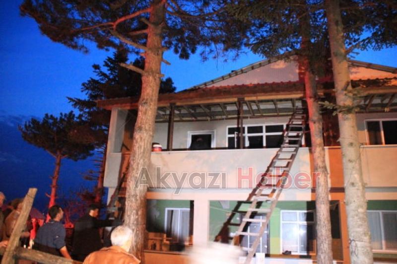 Merkez Yeniköy de Yangın