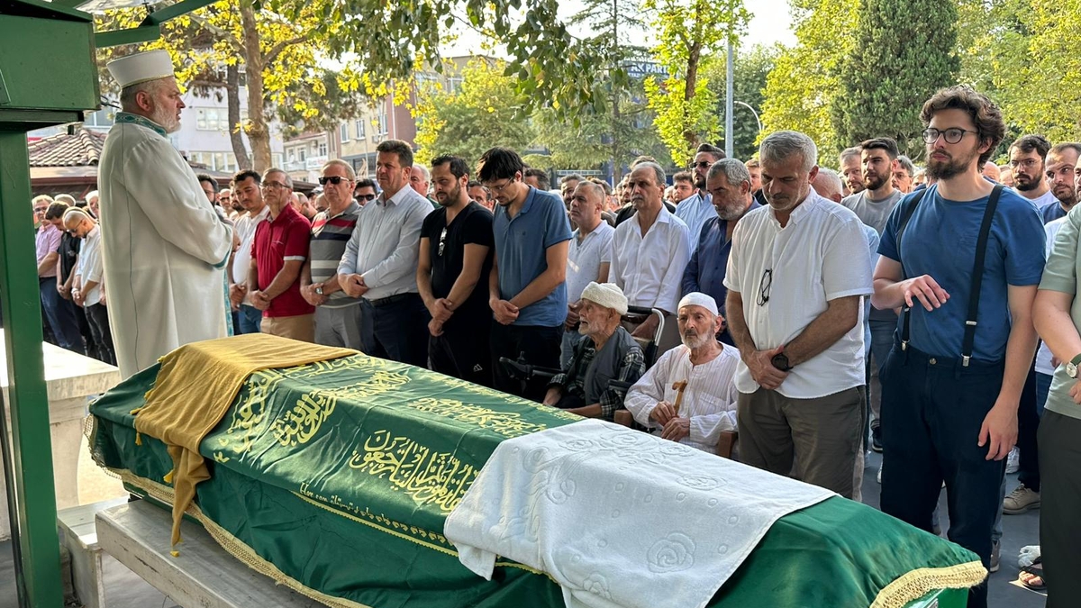Meryem Özdemir Dualarla Son Yolculuğuna Uğurlandı