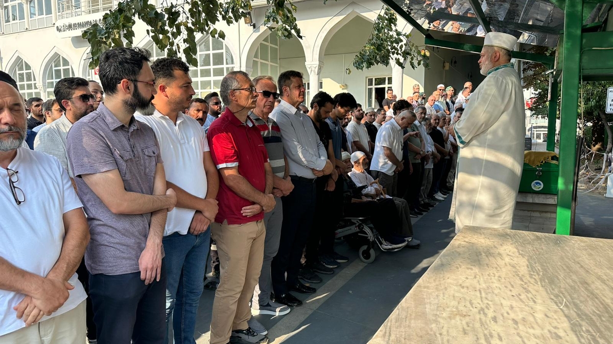 Meryem Özdemir Dualarla Son Yolculuğuna Uğurlandı