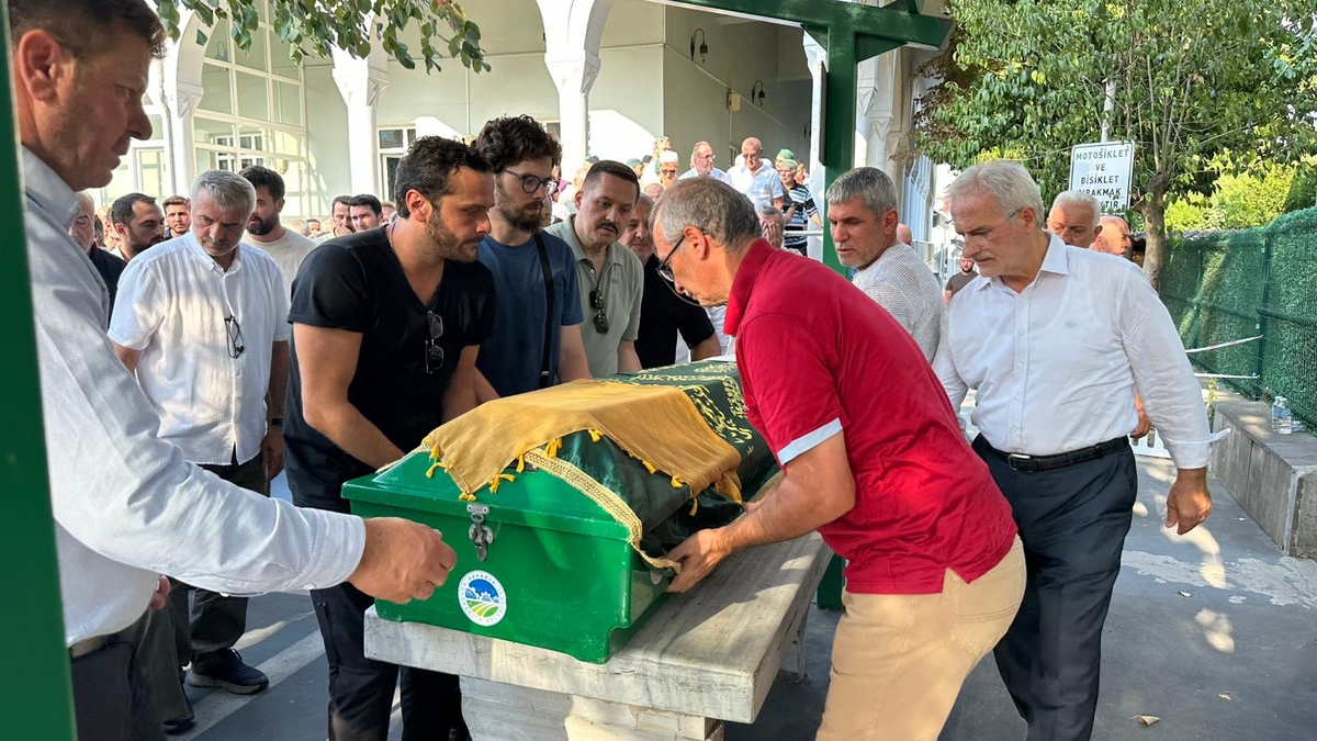 Meryem Özdemir Dualarla Son Yolculuğuna Uğurlandı