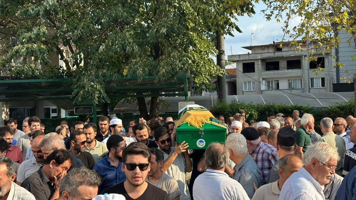 Meryem Özdemir Dualarla Son Yolculuğuna Uğurlandı
