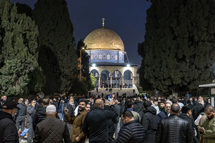 Mescid-i Aksa, 41 gün aradan sonra yeniden ibadete açıldı