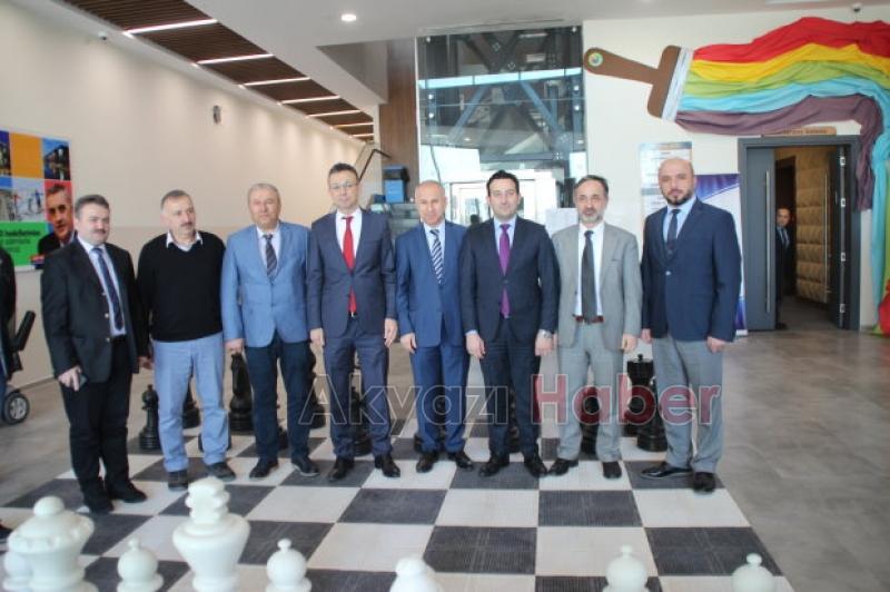 Meslek lisesi öğrencilerine Kariyer planlama semineri verildi